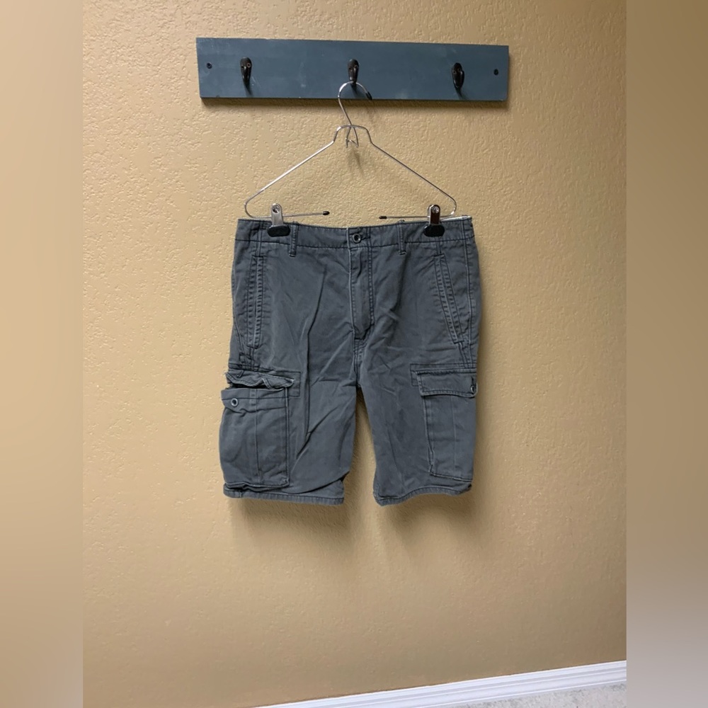 Men’s Levi shorts waist 32